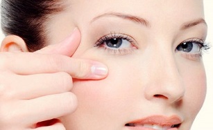 how to rejuvenate the skin around the eyes